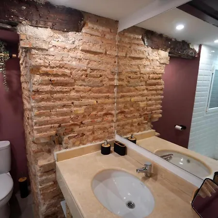 1240 Apartment *